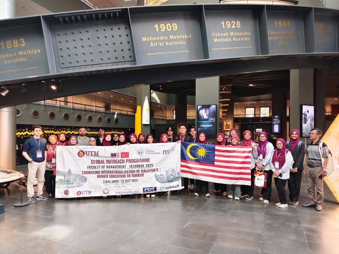Faculty of Management Hosts Delegation from Universiti Teknologi Malaysia-3